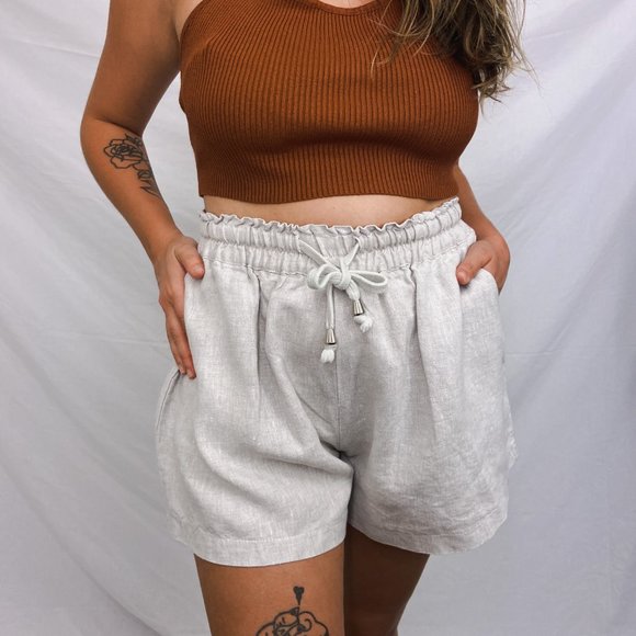 🐻 Princess Polly paperbag linen shorts 🐻 - Picture 3 of 10